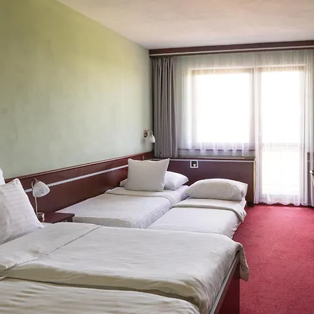 Orea Resort Panorama Moravsky Kras Blansko Exterior photo